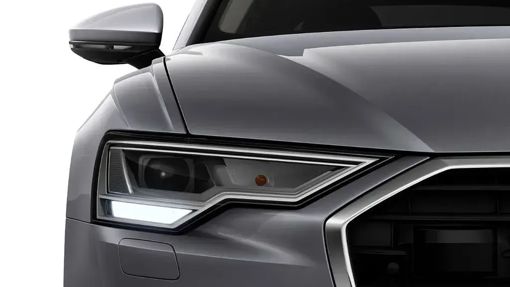 Gebraucht Audi A6 Ambiente 163 PS (119 kW) 2023 Silber Kombi