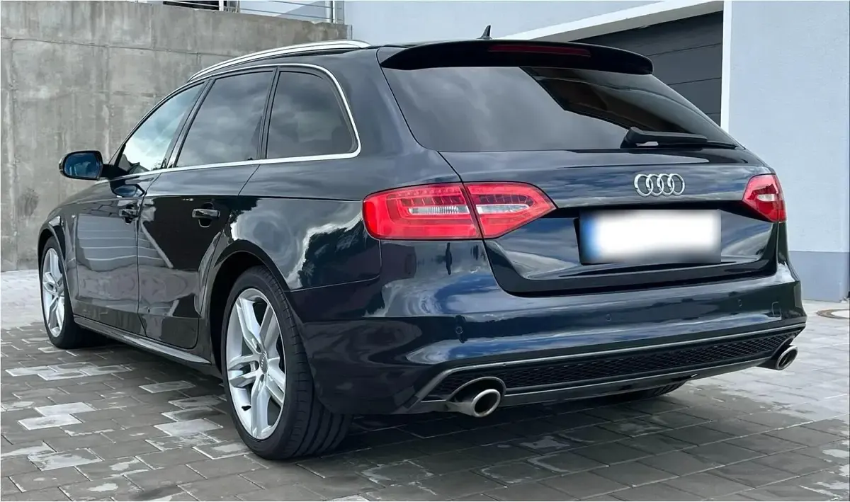Gebraucht Audi A4 S-Line 245 PS (180 kW) 2012 Blau Kombi