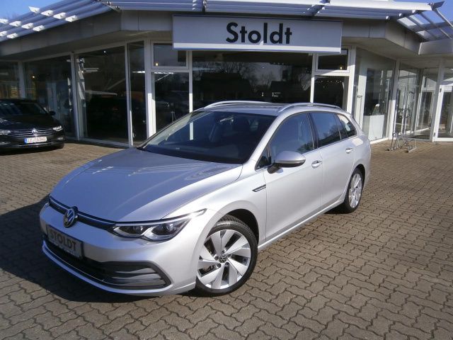 Silber Gebraucht 2021 VW Golf VIII Style Kombi | 24.480 € (Fairer Preis) - Bild 1/4