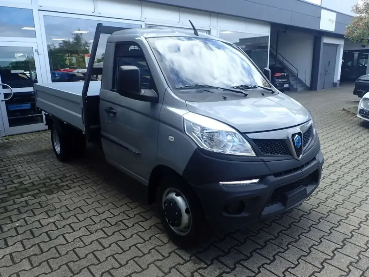 Neu Piaggio Porter 106 PS (77 kW) 2025 Grau
