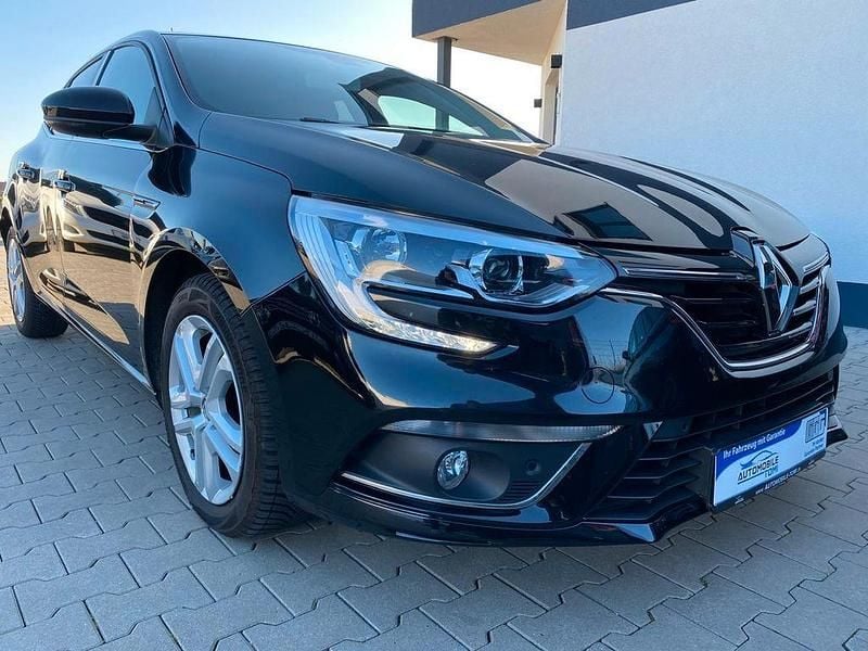 Schwarz Gebraucht 2019 Renault Mégane IV Business Limousine | 13.900 € (Fairer Preis) - Bild 1/4