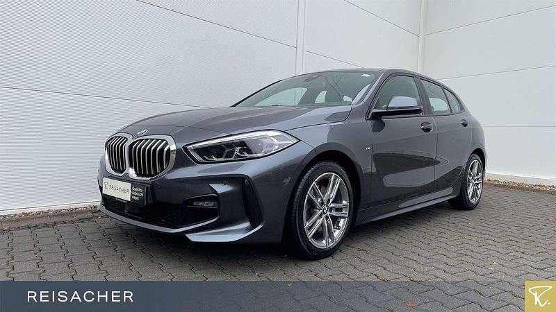 Mineralgrau metallic Gebraucht 2021 BMW 118 M Sport Kleinwagen | 24.899 € (Etwas zu teuer) - Bild 1/4