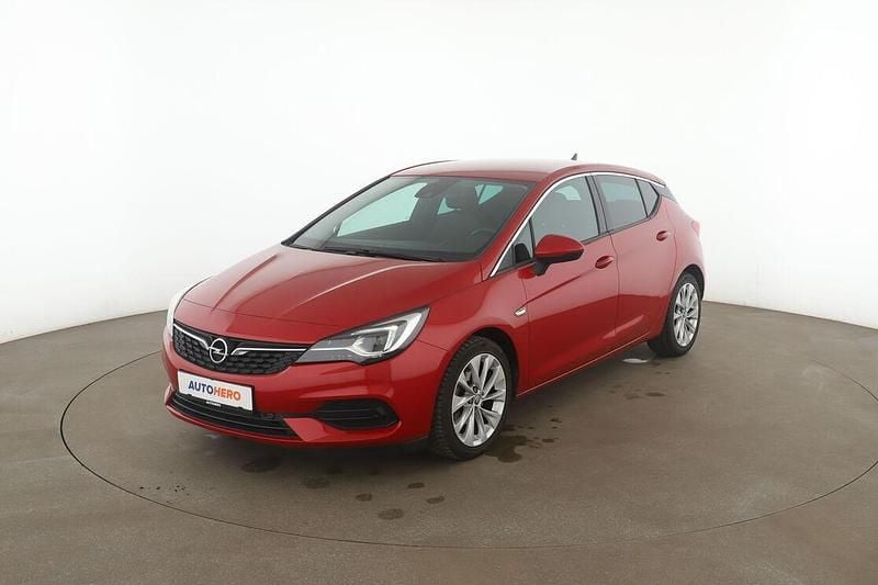 Gebraucht Opel Astra Elegance 146 PS (107 kW) 2019 Rot Limousine