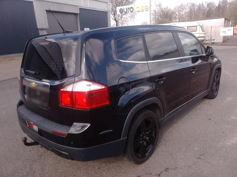 Gebraucht Chevrolet Orlando 163 PS (119 kW) 2011 Schwarz Van / Kleinbus