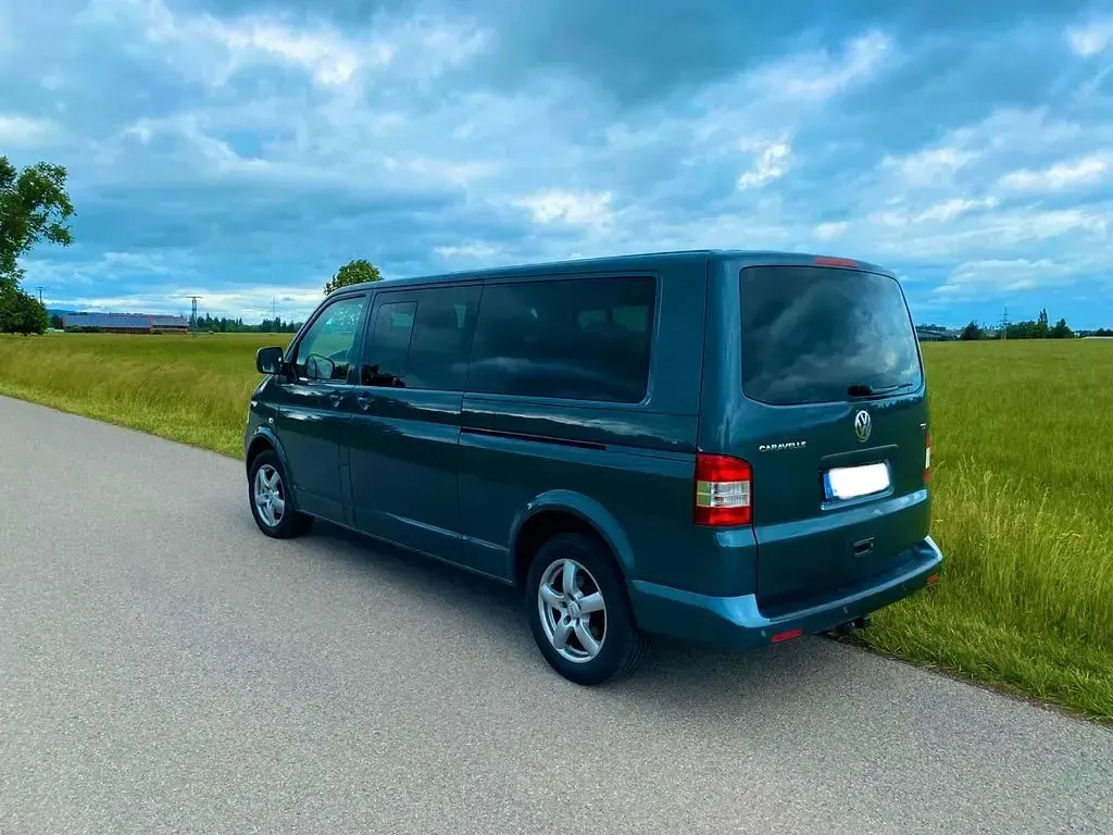 Gebraucht VW Caravelle 174 PS (127 kW) 2009 Grau Van