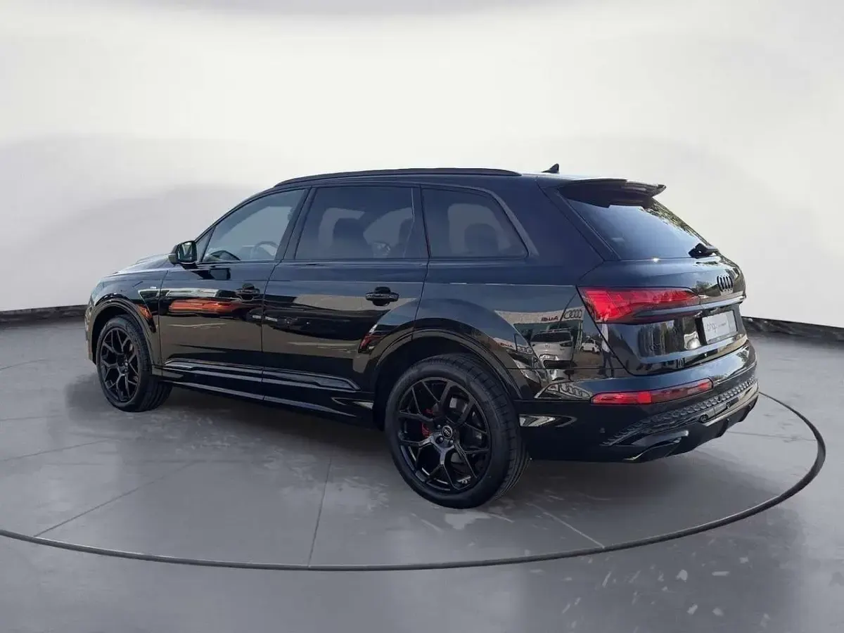Neu Audi Q7 S-Line 286 PS (210 kW) 2026 Schwarz SUV