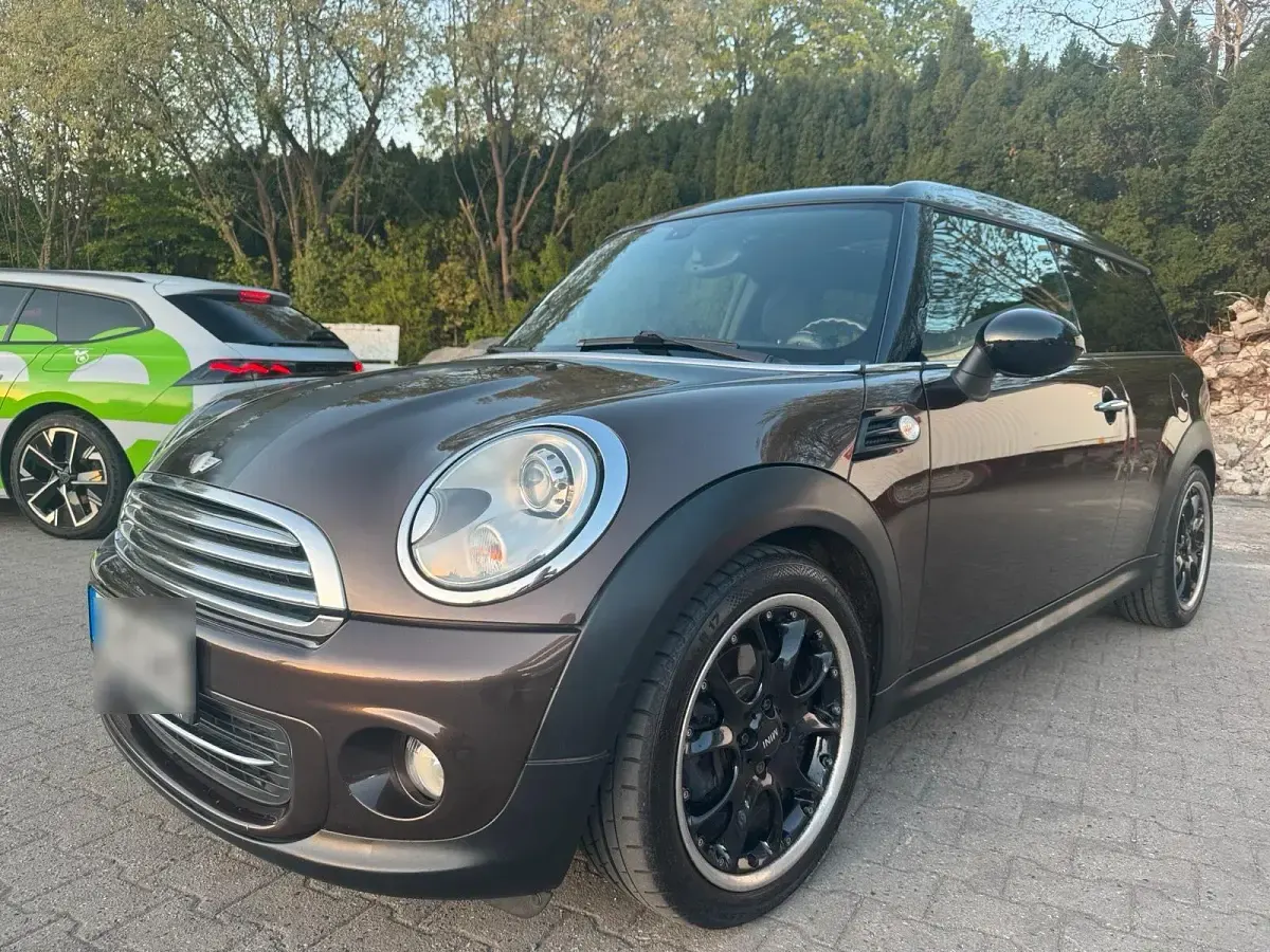 Usado Mini Cooper 122 HP (89 kW) 2011 Castanho Citadino