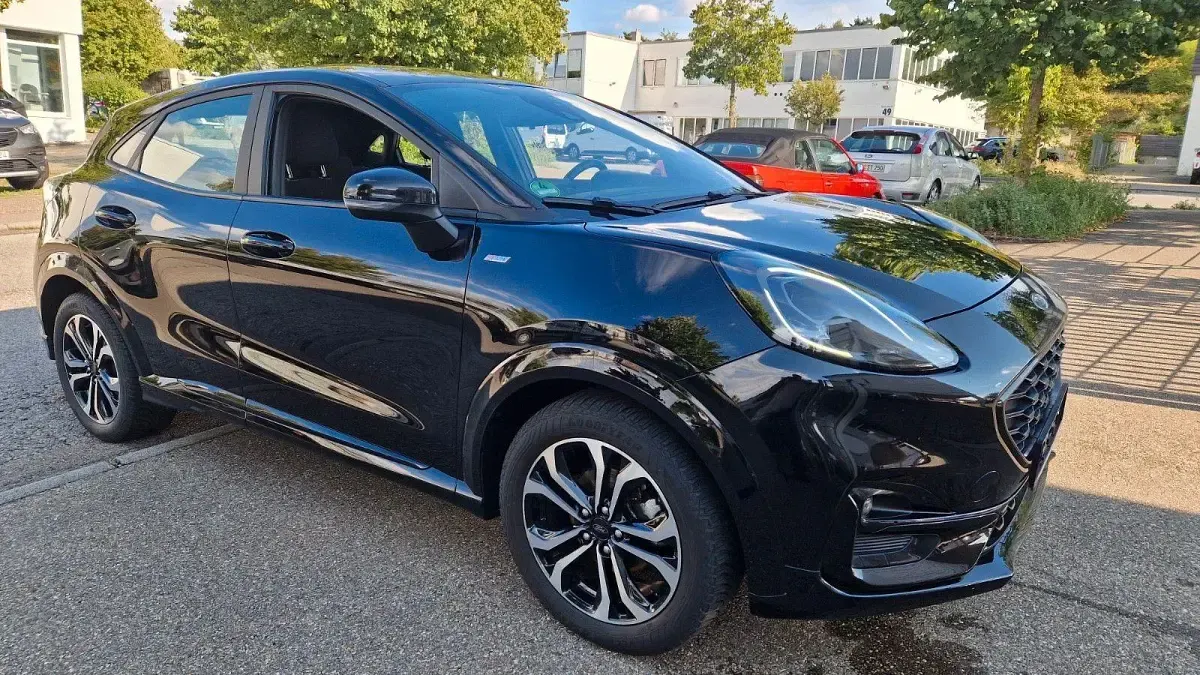 Gebraucht Ford Puma Titanium 125 PS (91 kW) 2023 Schwarz SUV