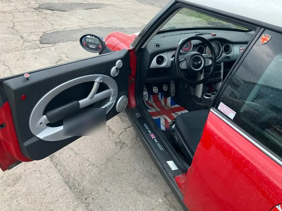Usata Mini ONE 90 CV (66 kW) 2002 Rosso Utilitaria