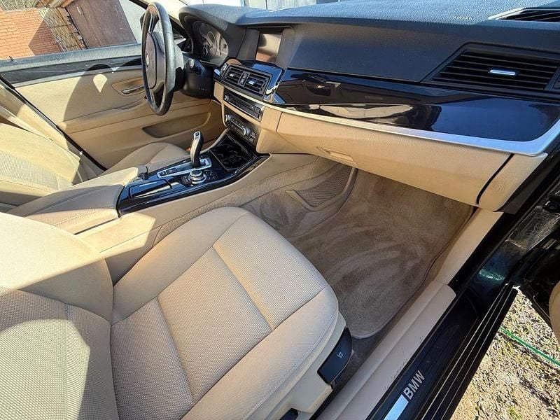 Gebraucht BMW 520 184 PS (135 kW) 2012 Schwarz Limousine