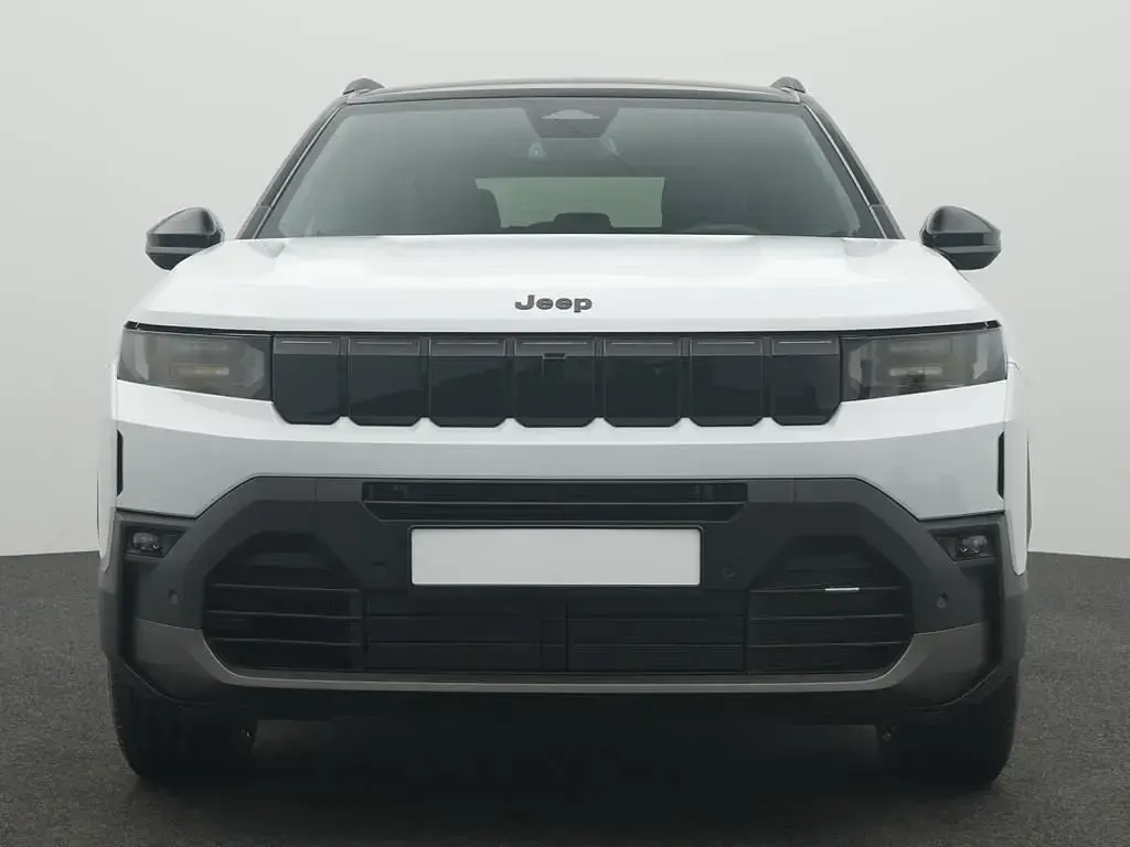 Neu Jeep Compass 145 PS (106 kW) 2026 Amazonia green / black SUV