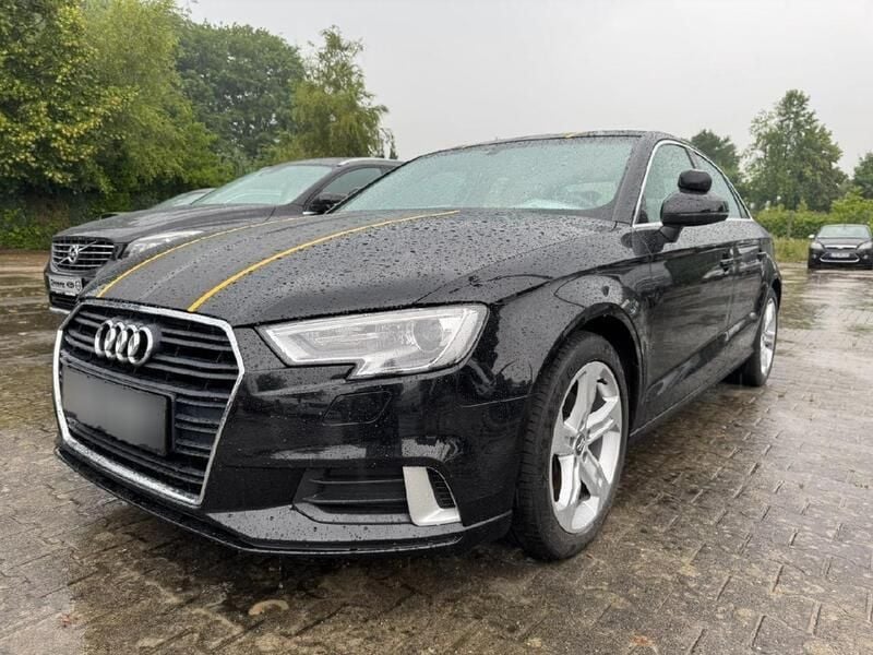 Schwarz Gebraucht 2018 Audi A3 Sport | 19.350 € (Fairer Preis) - Bild 1/4