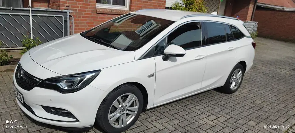 Gebraucht Opel Astra Dynamic 136 PS (100 kW) 2017 Weiß Kombi