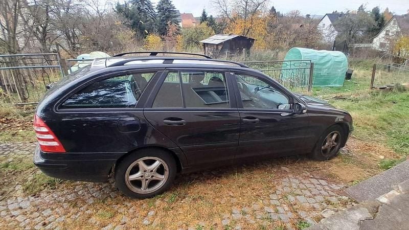 Gebraucht Mercedes C220 Elegance 150 PS (110 kW) 2007 Schwarz Kombi