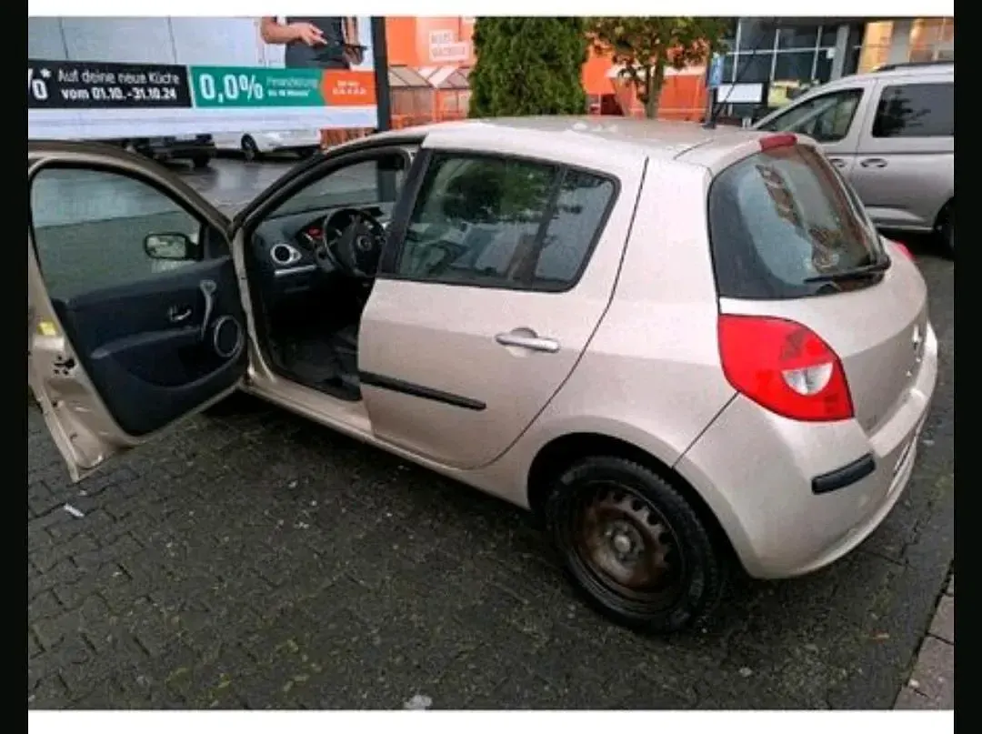 Gebraucht Renault Clio 90 PS (66 kW) 2008 Gold Kleinwagen
