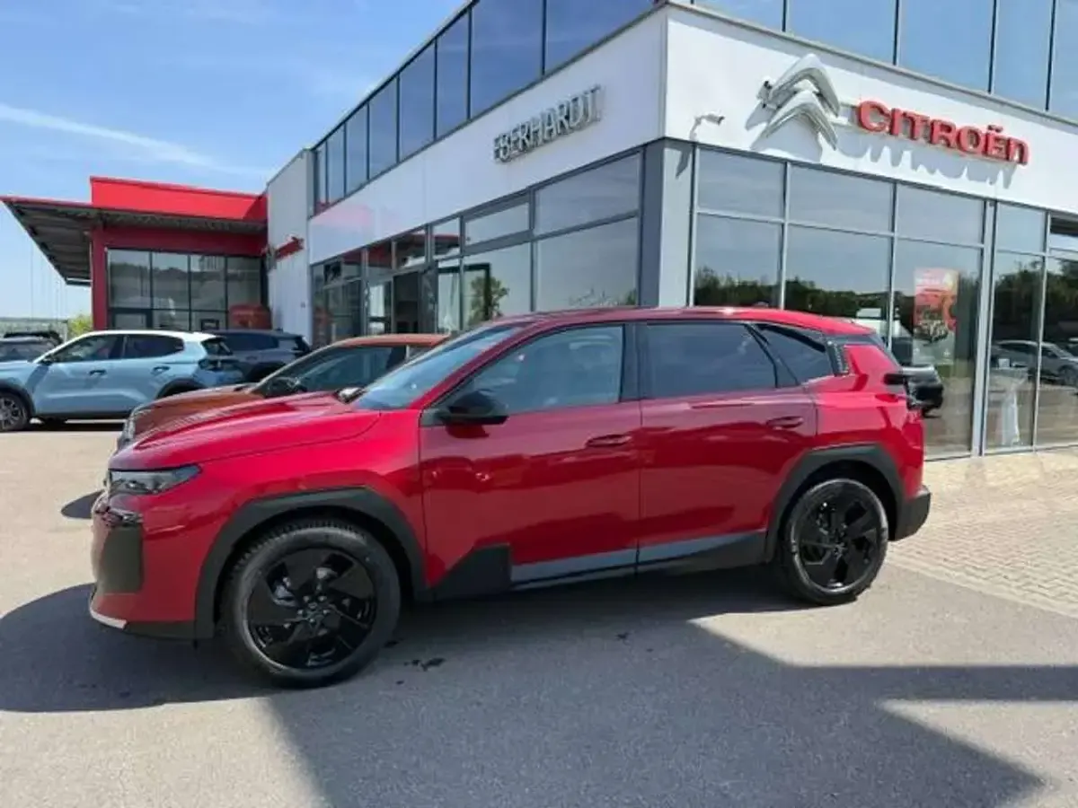 Neu Citroën DS6 145 PS (106 kW) 2026 Rubi rot metallic SUV