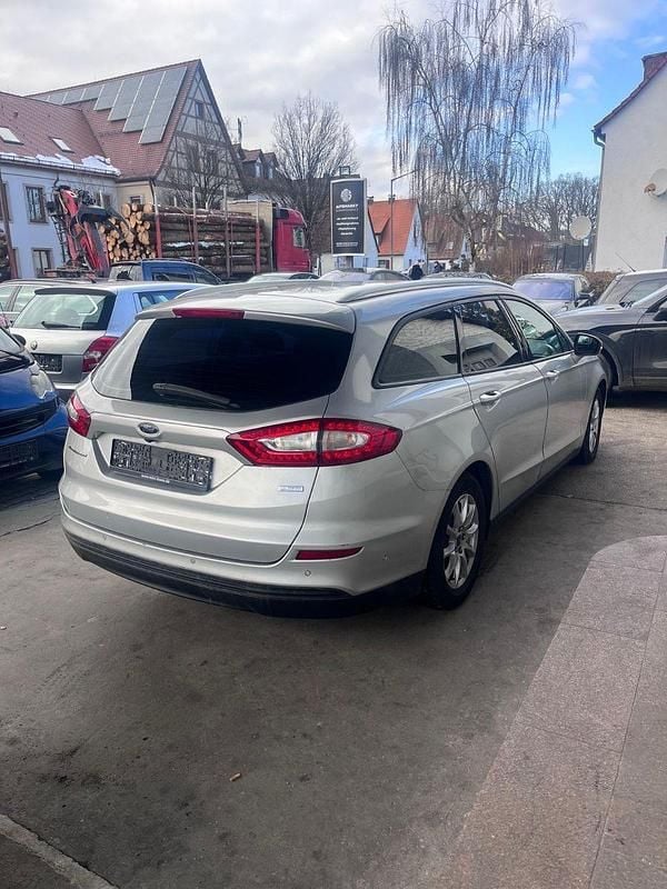 Gebraucht Ford Mondeo 120 PS (88 kW) 2018 Silber Kombi