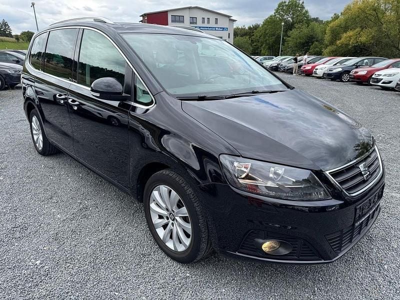 Schwarz Gebraucht 2017 Seat Alhambra Style Van / Kleinbus | 21.980 € (Guter Preis) - Bild 1/4