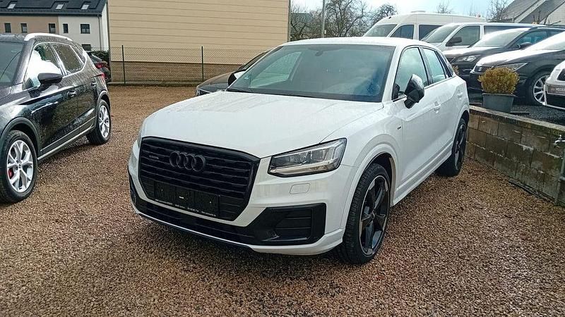 Weiß Gebraucht 2019 Audi Q2 S-Line SUV | 22.222 € (Fairer Preis) - Bild 1/4