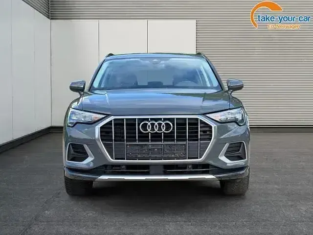 Gebraucht Audi Q3 Ambiente 150 PS (110 kW) 2020 Nanograu metallic SUV