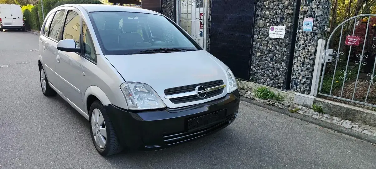 Gebraucht Opel Meriva 125 PS (91 kW) 2003 Silber Van / Kleinbus