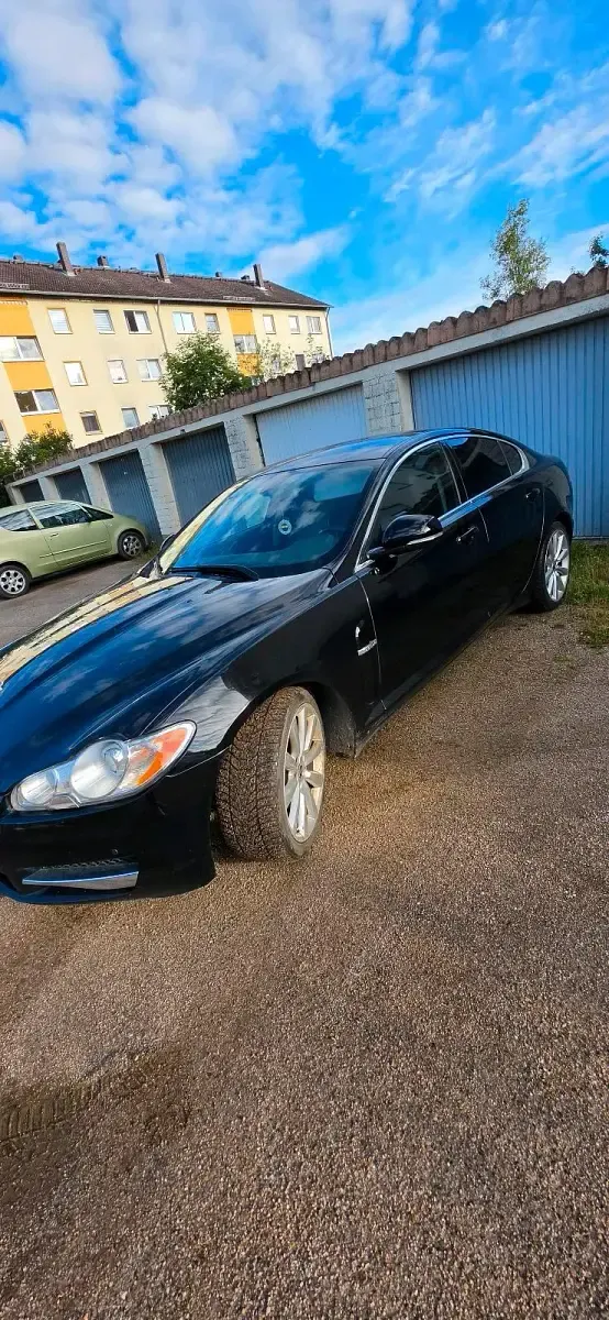 Gebraucht Jaguar XF 211 PS (155 kW) 2011 Schwarz Limousine