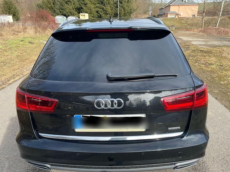 Gebraucht Audi A6 Ambiente 218 PS (160 kW) 2017 Schwarz Kombi