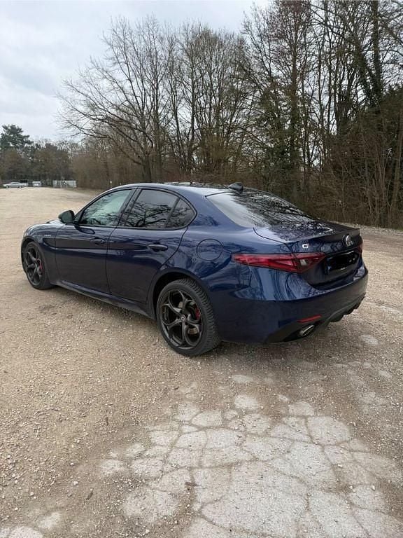 Gebraucht Alfa Romeo Giulia Veloce 209 PS (153 kW) 2017 Blau Limousine