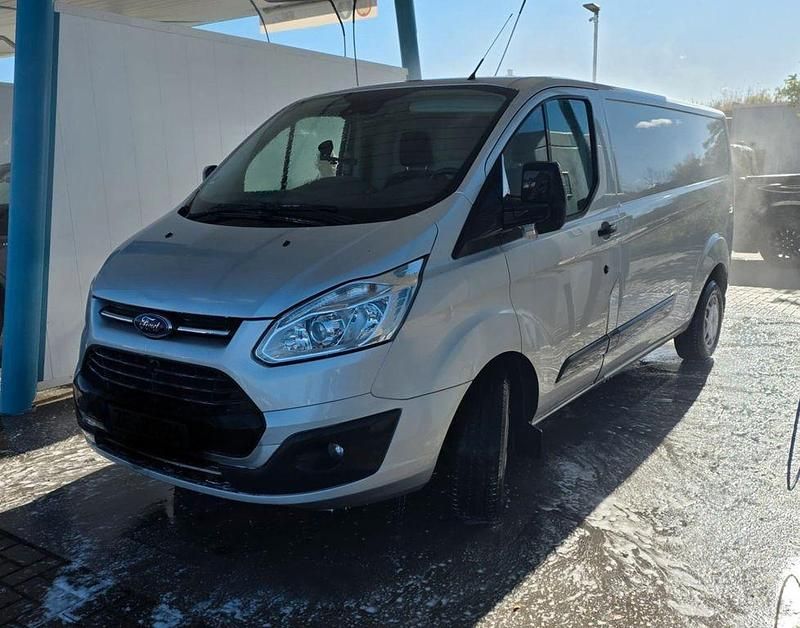 Silber Gebraucht 2017 Ford Transit Custom Van / Kleinbus | 7.999 € - Bild 1/4