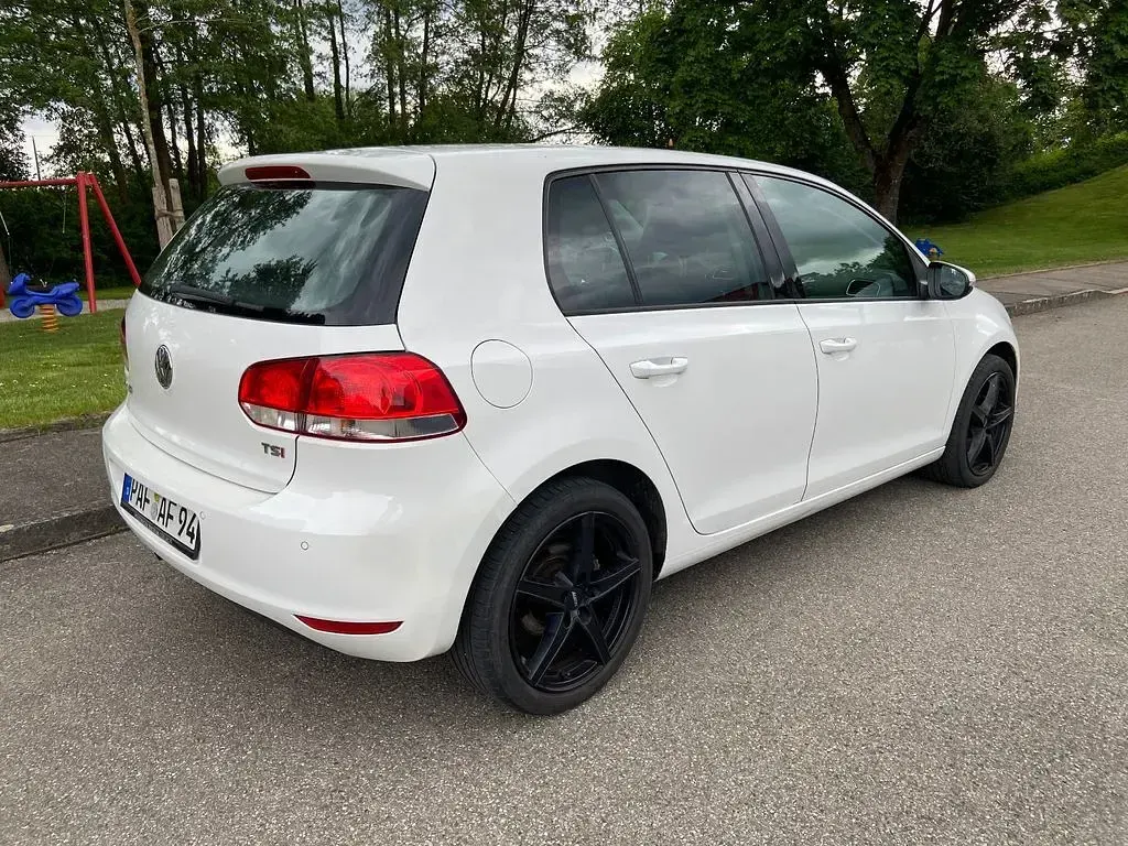Gebraucht VW Golf VI Comfortline 122 PS (89 kW) 2009 Weiß Kleinwagen