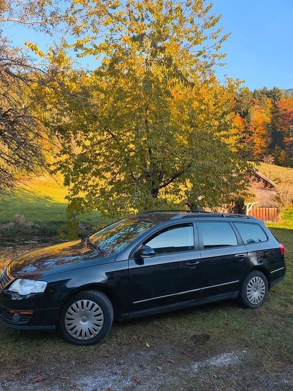 Schwarz Gebraucht 2008 VW Passat Kombi | 1.650 € (Superpreis) - Bild 1/4
