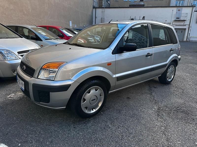 Gebraucht Ford Fusion 78 PS (57 kW) 2006 Silber Kleinwagen