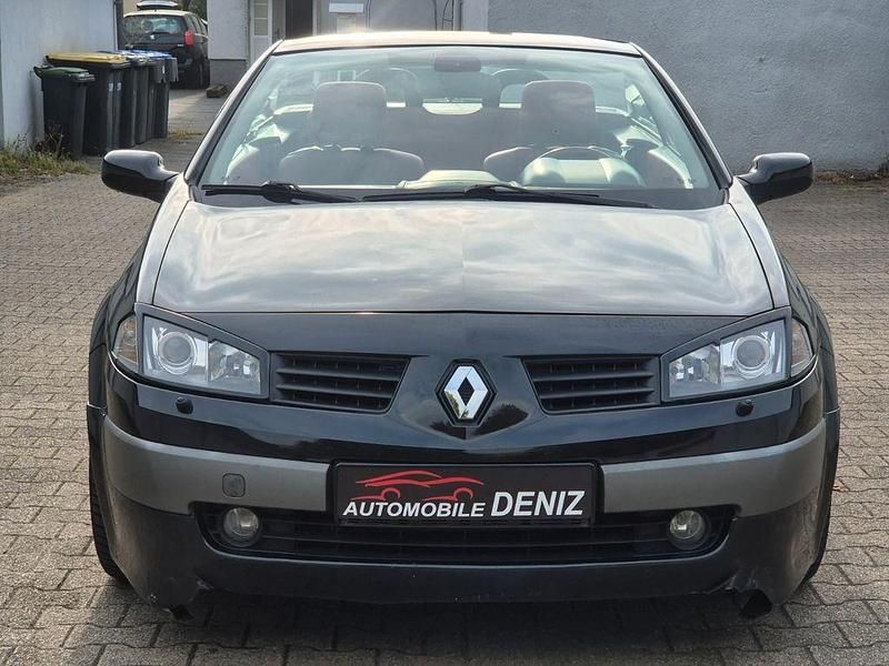 Schwarz Gebraucht 2004 Renault Mégane Cabriolet Dynamique Cabrio | 2.950 € (Fairer Preis) - Bild 1/4