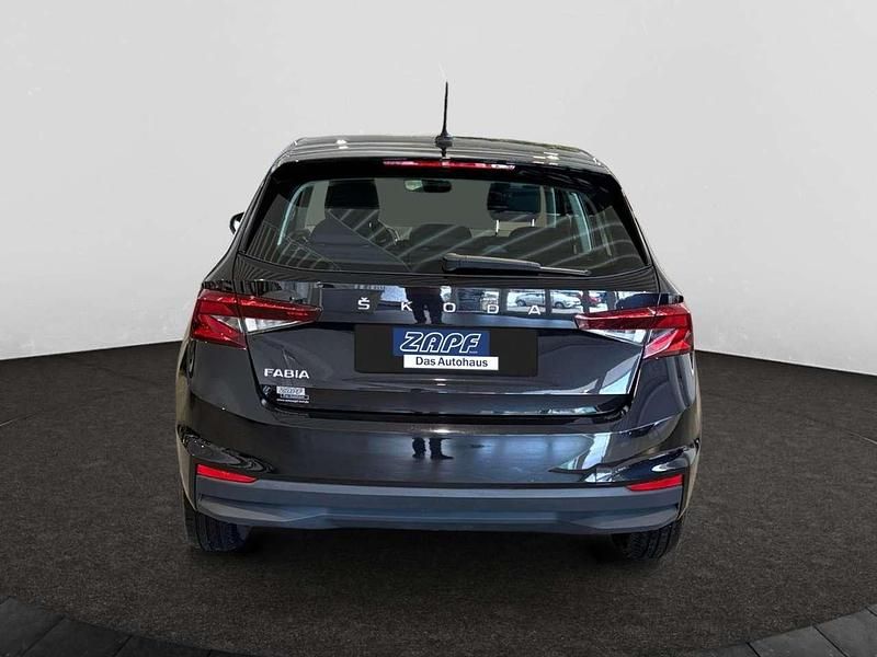 Gebraucht Skoda Fabia Active 80 PS (58 kW) 2022 Schwarz Kleinwagen