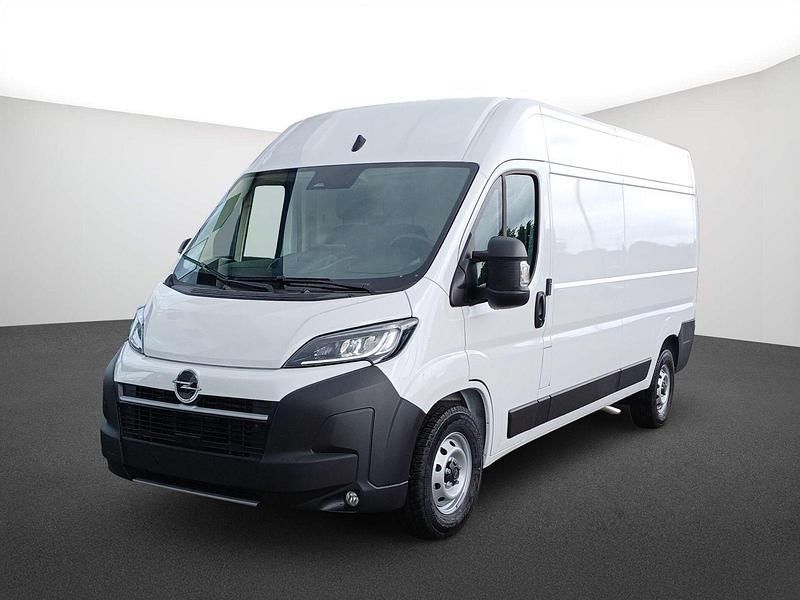 Cassablanca weiss Gebraucht 2024 Opel Movano Van | 26.882 € - Bild 1/4