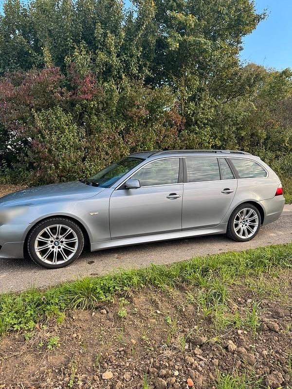 Gebraucht BMW 525 M Sport 177 PS (130 kW) 2005 Grau Kombi