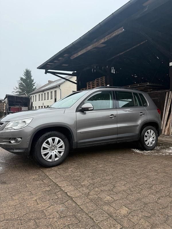 Gebraucht VW Tiguan 200 PS (147 kW) 2009 Beige SUV