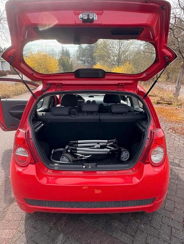 Gebraucht Chevrolet Captiva 90 PS (66 kW) 2009 Rot SUV