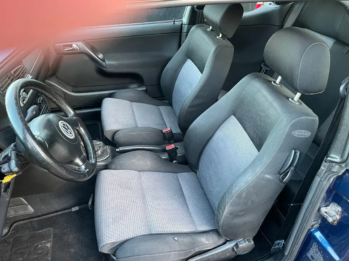 Gebraucht VW Golf 90 PS (66 kW) 2001 Blau Cabrio