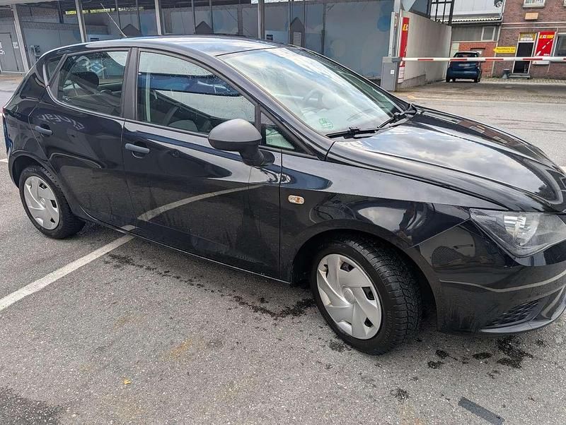 Schwarz Gebraucht 2013 Seat Ibiza I-Tech Limousine | 4.490 € (Fairer Preis) - Bild 1/4