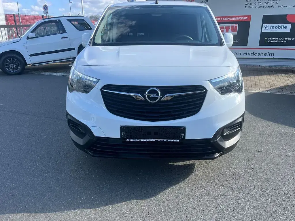 Gebraucht Opel Combo Selection 76 PS (55 kW) 2021 Weiß Van / Kleinbus
