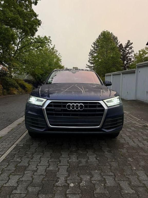 Blau Gebraucht 2019 Audi Q5 Sport SUV | 22.300 € (Guter Preis) - Bild 1/4