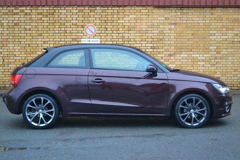 Gebraucht Audi A1 Ambition 90 PS (66 kW) 2014 Schwarz Kleinwagen