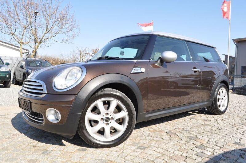 Braun Gebraucht 2009 Mini Cooper Clubman Kombi | 6.980 € (Etwas zu teuer) - Bild 1/4