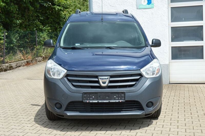 Blau Gebraucht 2014 Dacia Dokker Express Ambiance Van | 7.900 € (Fairer Preis) - Bild 1/4