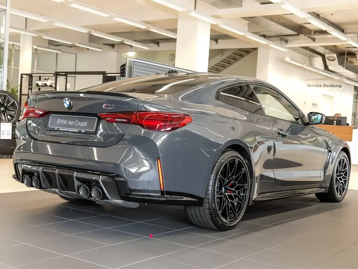Neu BMW M4 Competition Edition 530 PS (389 kW) 2026 Bmw individual dravitgrau Coupé