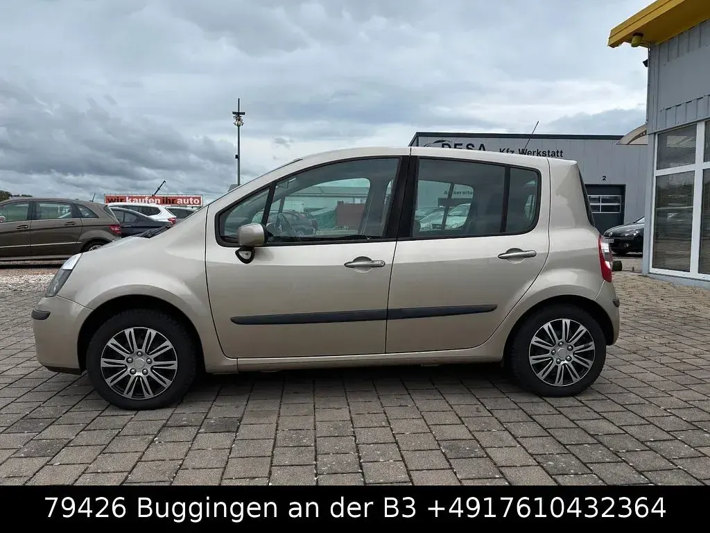 Używany Renault Modus 75 KM (55 kW) 2007 Beżowy Minivan