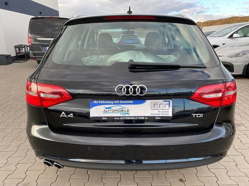 Gebraucht Audi A4 Ambiente 190 PS (139 kW) 2015 Schwarz Kombi