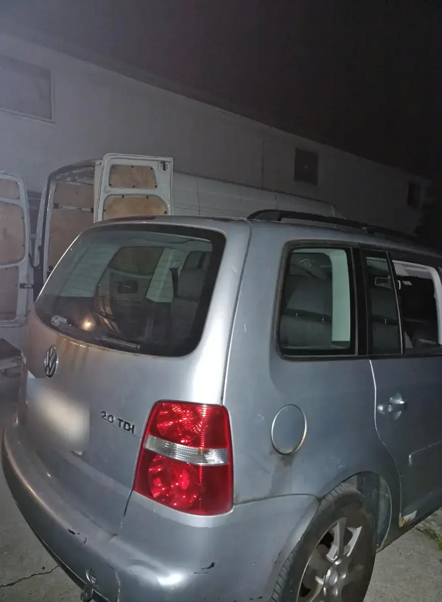 Gebraucht VW Touran 140 PS (102 kW) 2004 Silber Van / Kleinbus