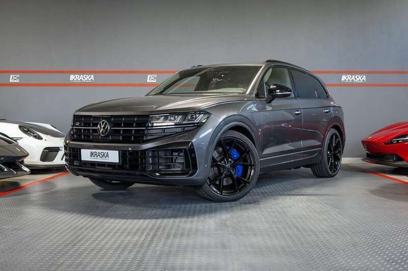 Siliziumgrau metallic Neu 2025 VW Touareg SUV | 86.450 € - Bild 1/4